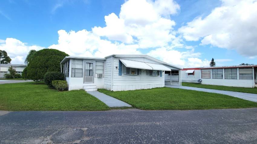 183 Juniper Drive West a Dundee, FL Mobile or Manufactured Home for Sale